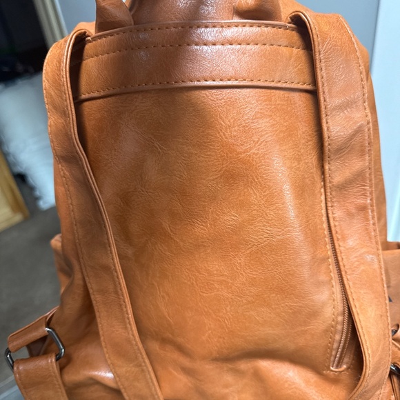 Backpack - Picture 2 of 2